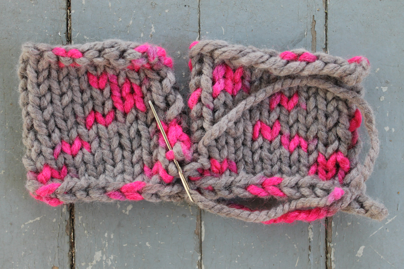 Seaming mattress stitch in knitting