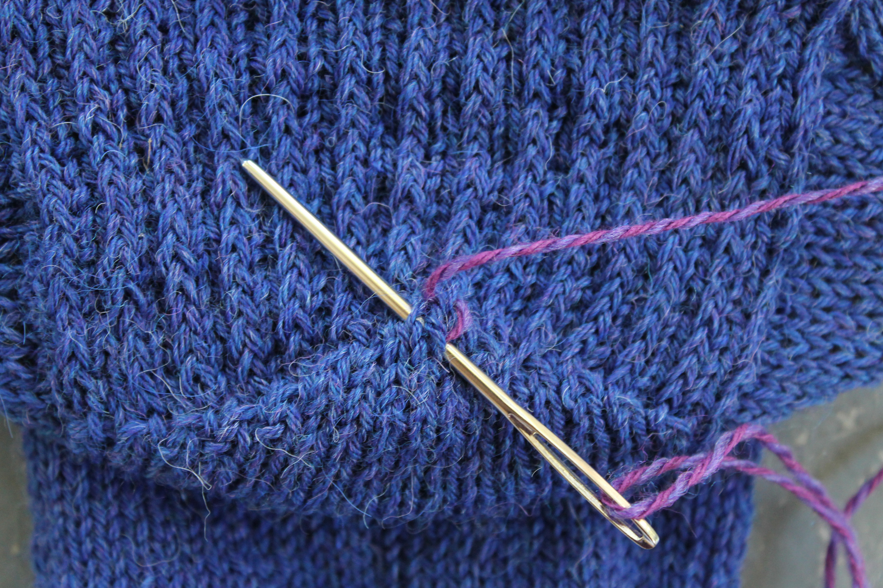 Sock heel duplicate stitch