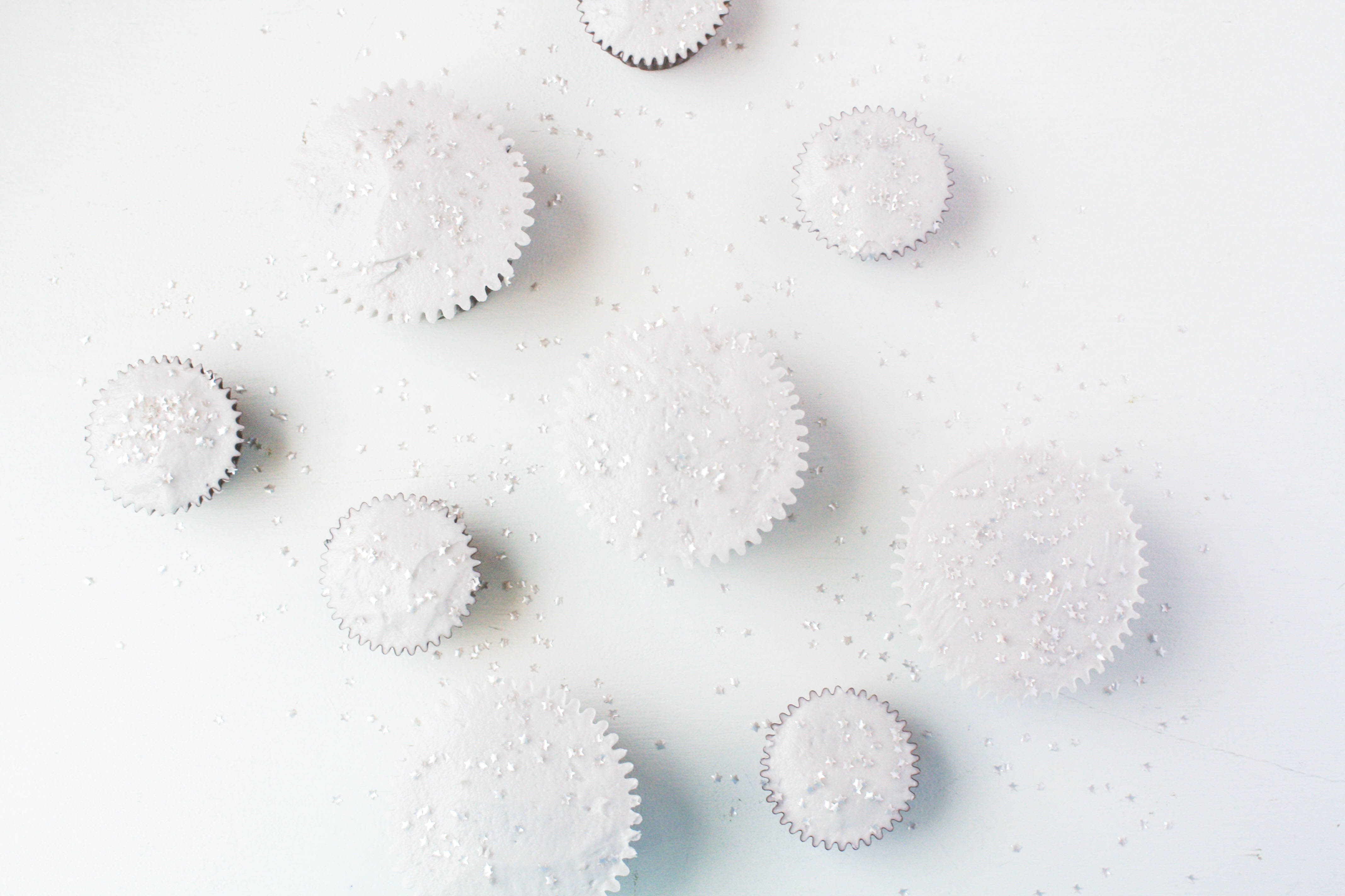 Sprinkle cupcakes with stars | Erin Gardner | Bluprint