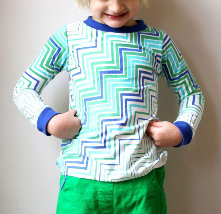 Use this cute pattern to sew a comfy T-shirt!