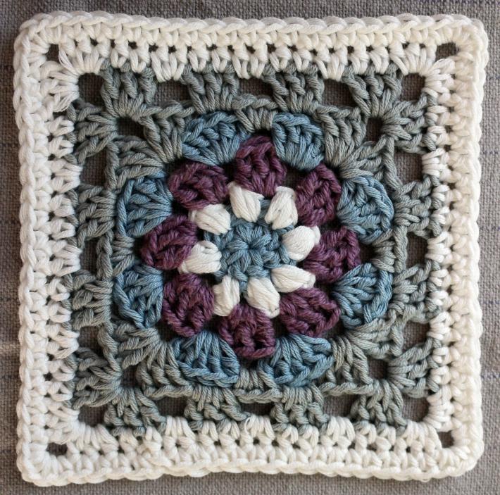 Lily Pad granny square pattern