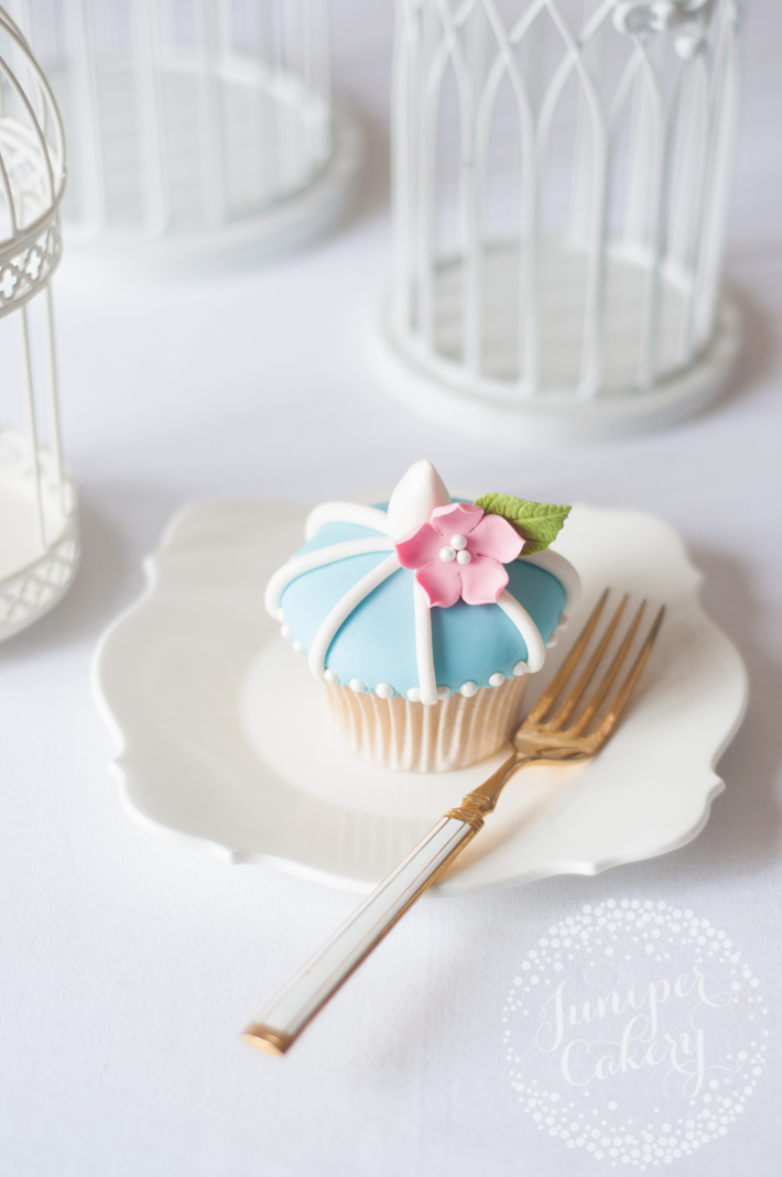How to make sweet birdcage wedding cupcakes