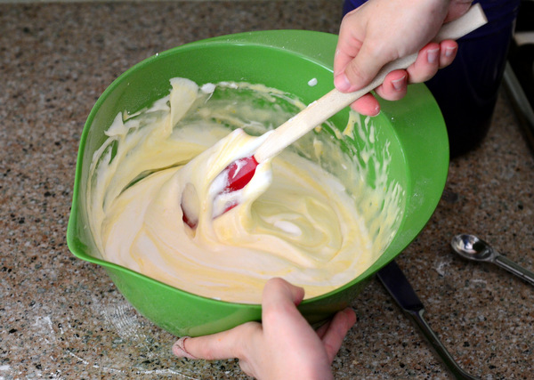 Folding Egg Whites to Chiffon Cake Batter