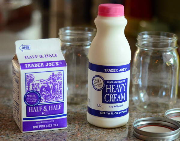 Ingredients for homemade sour cream