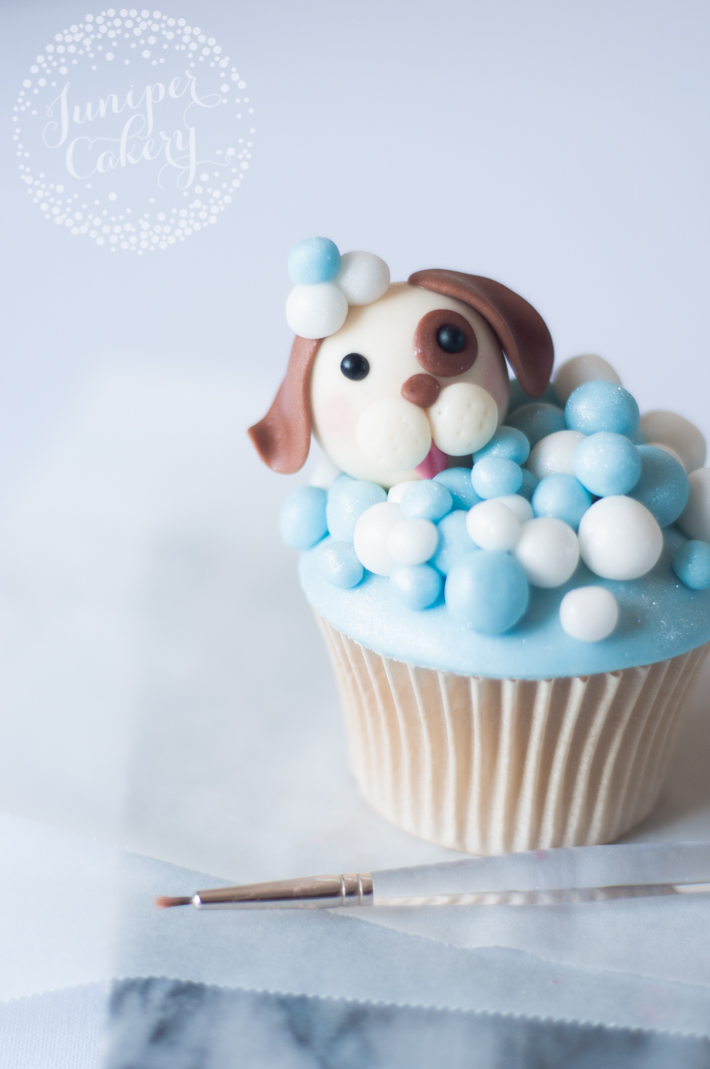 Step by step tutorial on how to make dog themed cupcakes