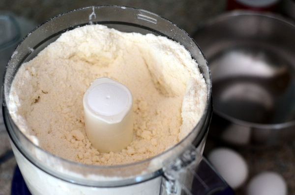 Flour mixture in food processor