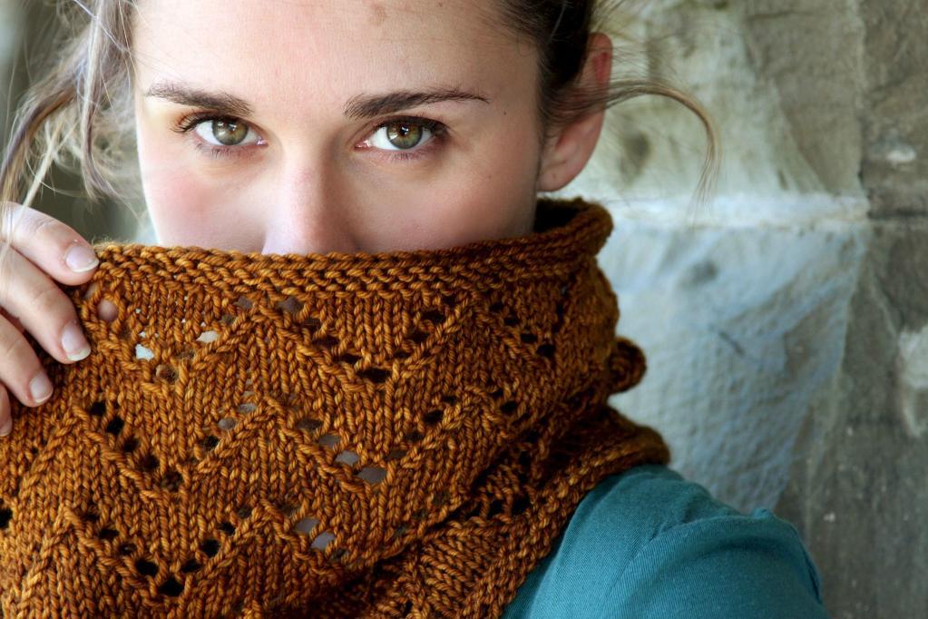 Downton Cowl Pattern