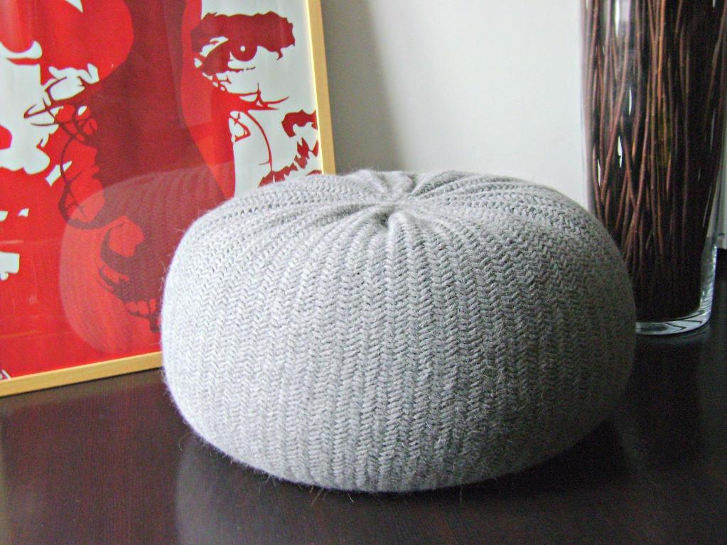 Knitted Pouf Floor Cushion Tutorial