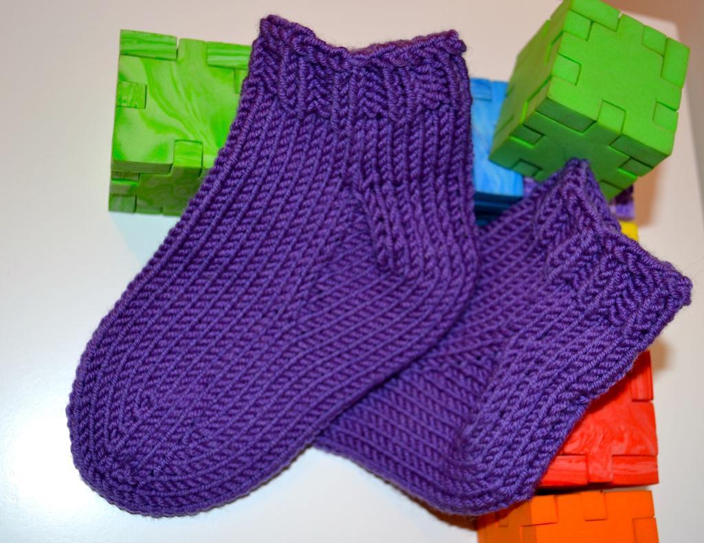 Triumph Toddler Sock FREE Knitting Pattern