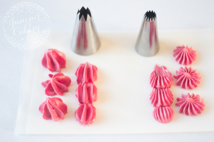 What shapes do open star piping tips make