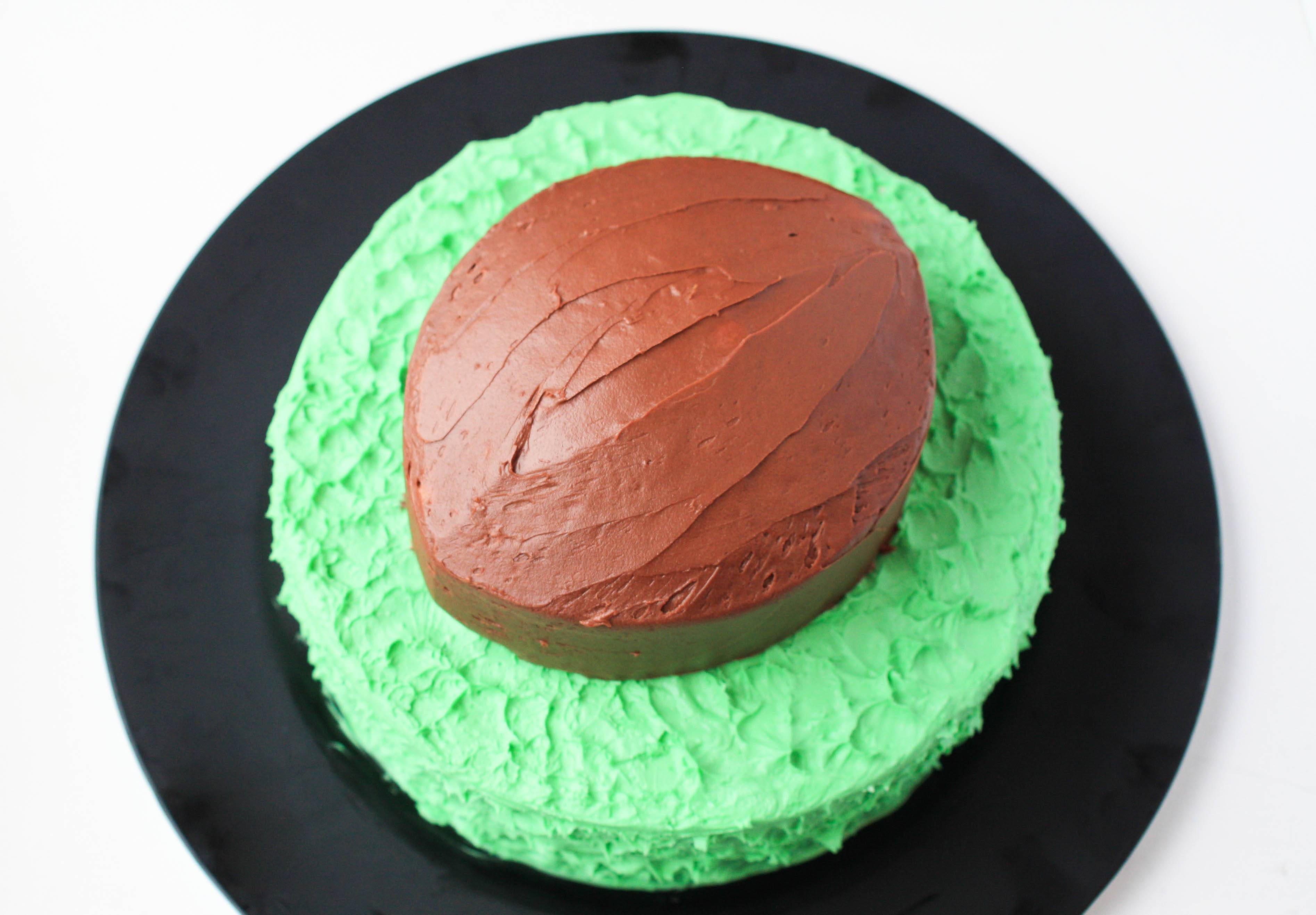 How to Make a Stacked Football Cake