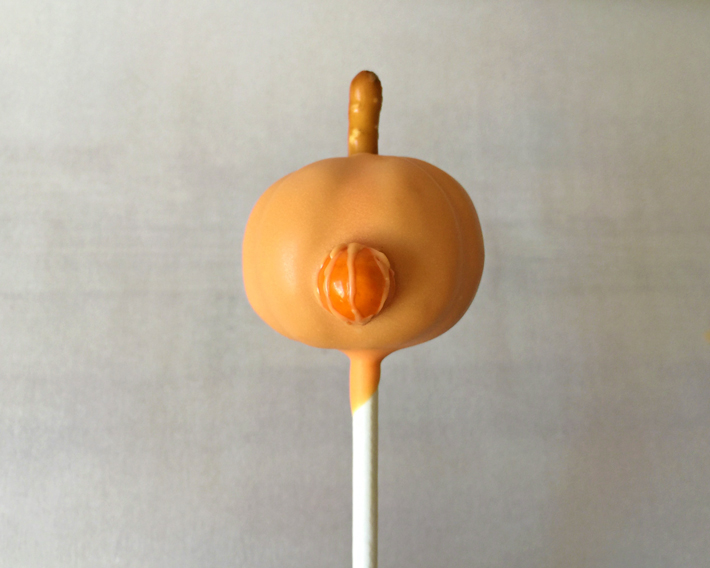 Making Jack-o'-Lantern Cake Pops