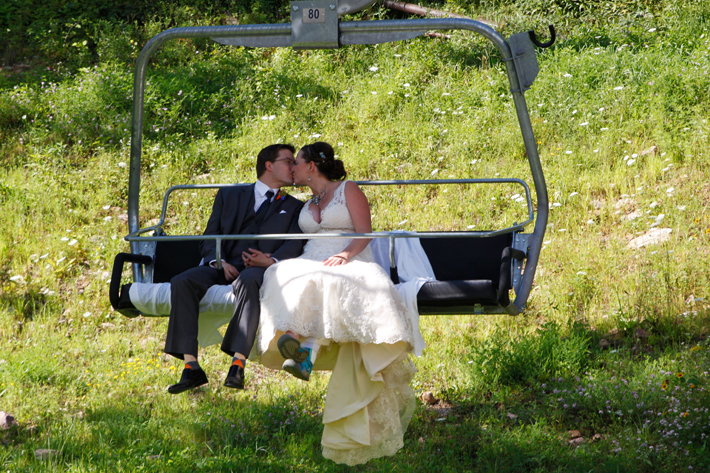 wedding photography kiss between the bride and groom