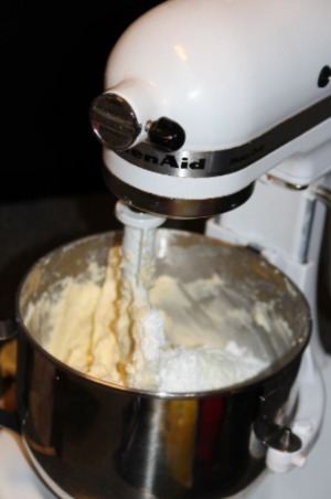making buttercream 2