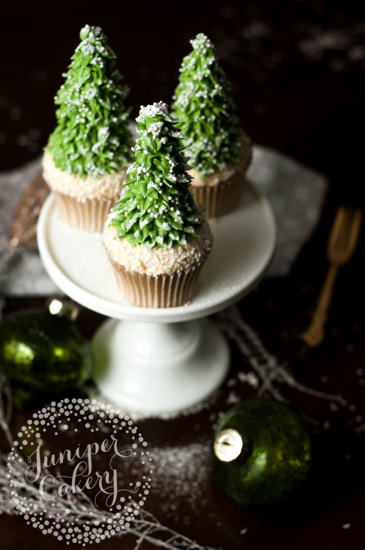 Christmas Tree Cupcakes: Free Tutorial on Bluprint