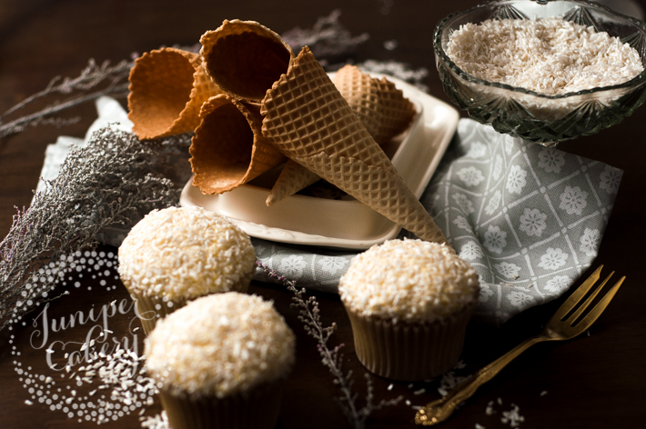 Making Christmas Tree Cupcakes With Sugar Cones