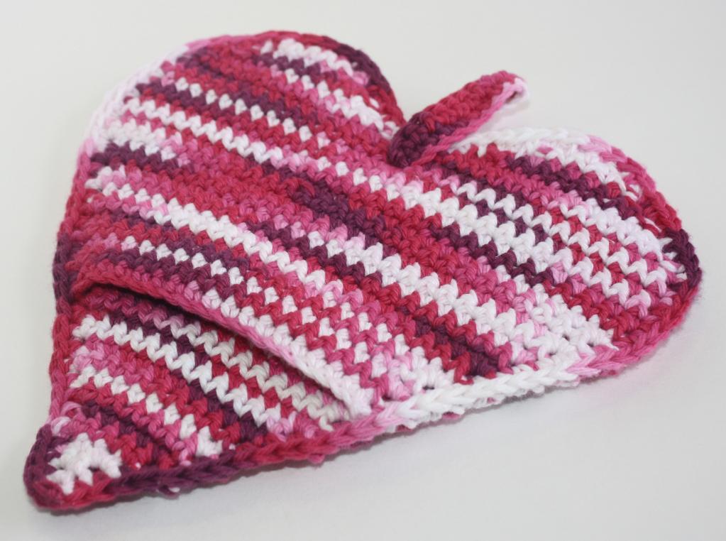 crochet heart potholder