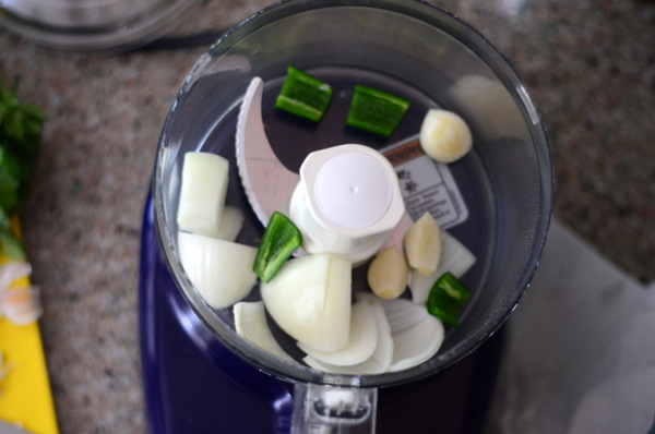 Building a Pico de Gallo in the food processor