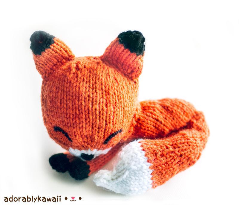 Knit Sleepy Fox Amigurumi Knitting Pattern