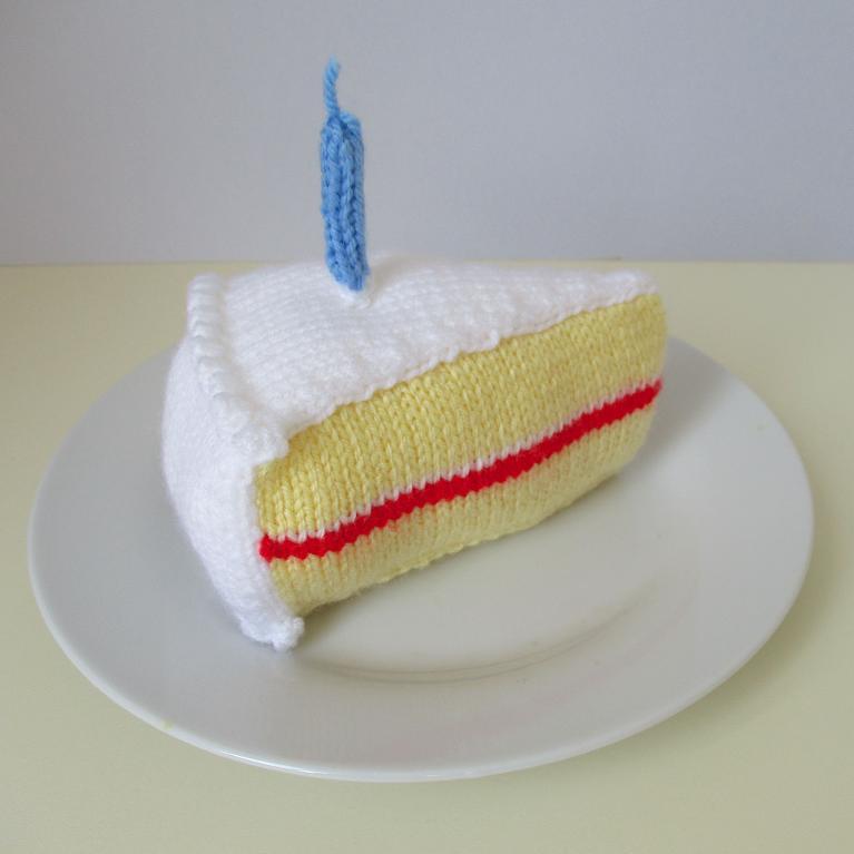 FREE Birthday Cake Knitting Pattern