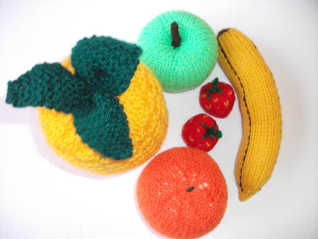 Knitted Fruit Pattern