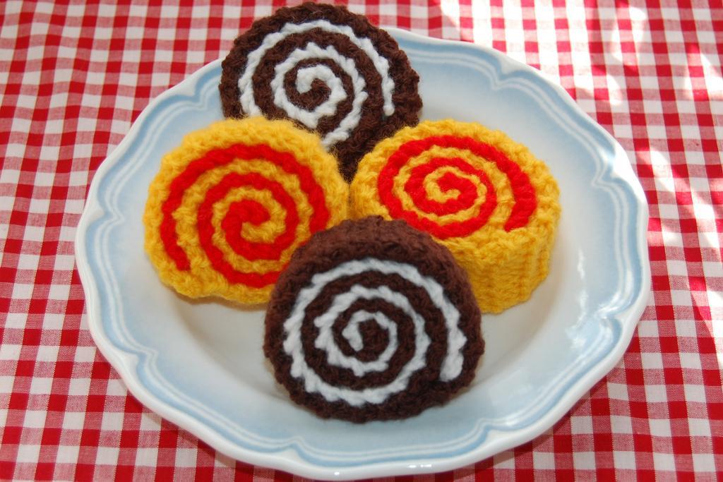 Chocolate Roll Knitting Pattern