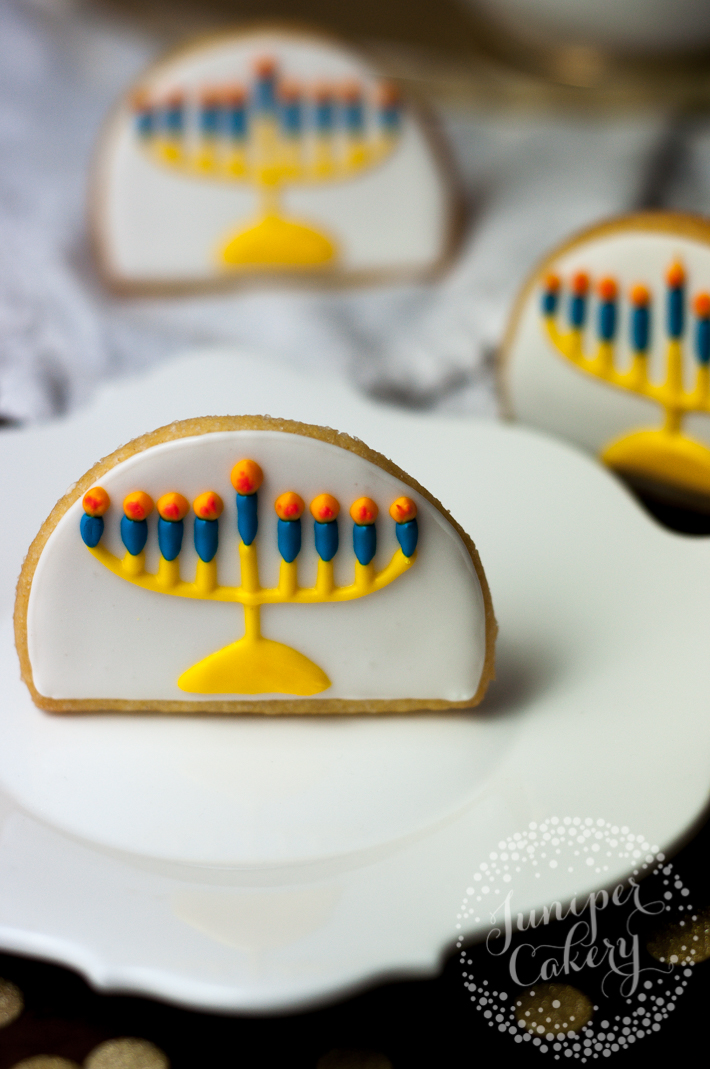 Celebrate Hanukkah with these stand-up Menorah cookies