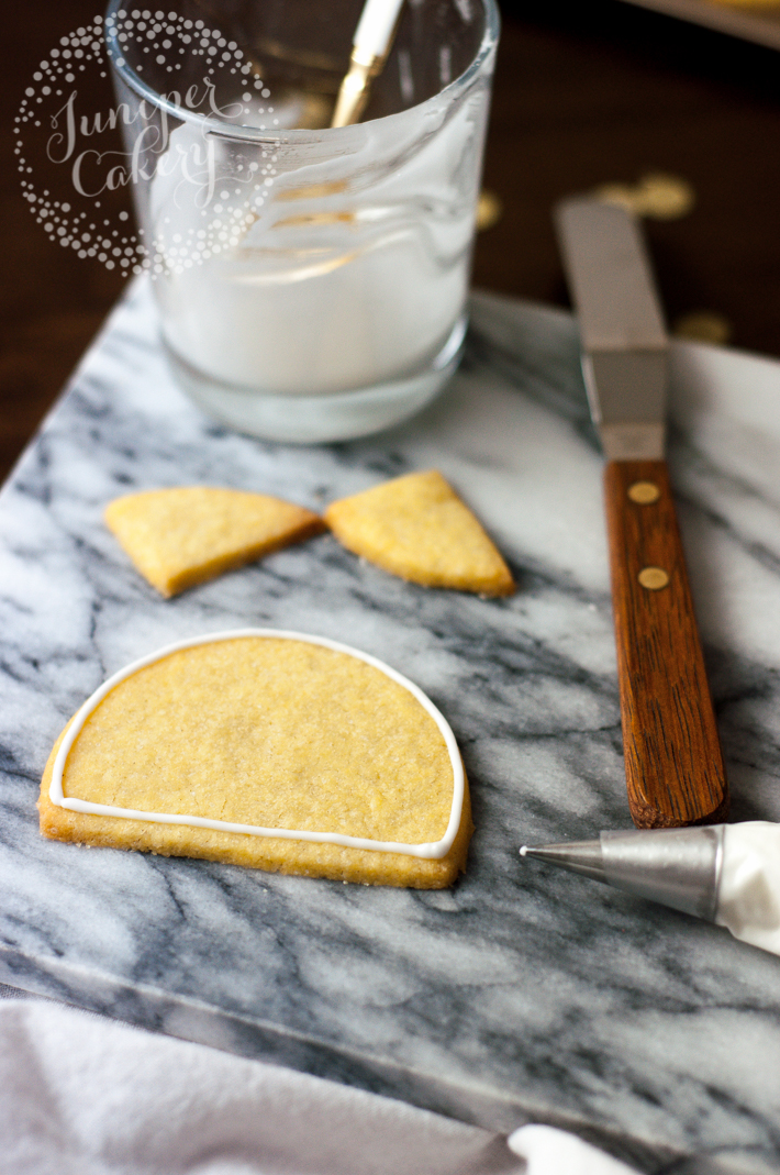 How to decorate Menorah cookies for Hanukkah