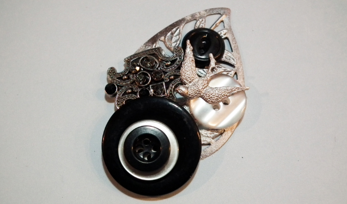 How to Make a Brooch - Dry Layout