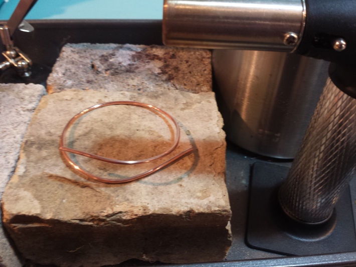 How to Make a Wire Bracelet - anneal