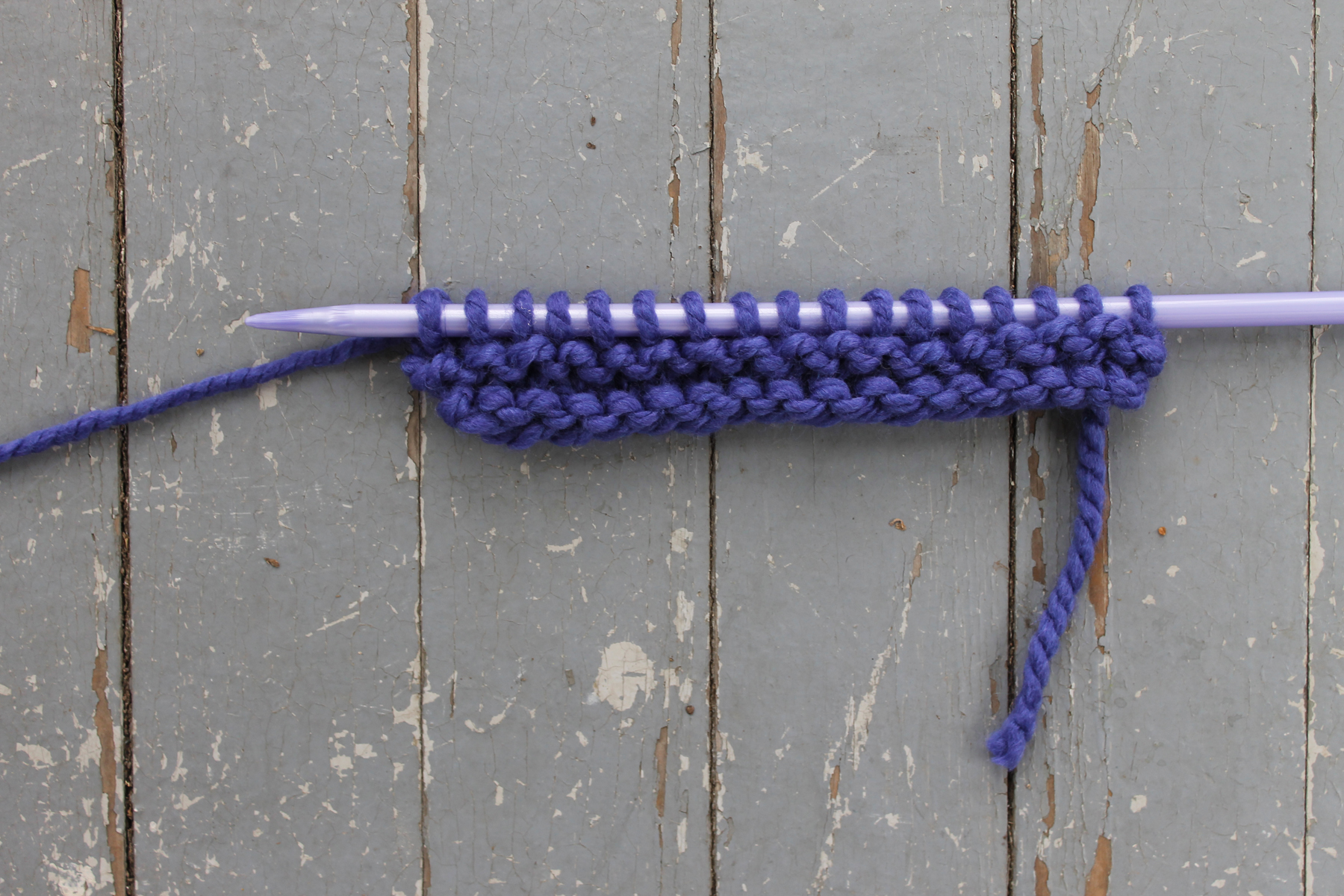Knitting garter stitch