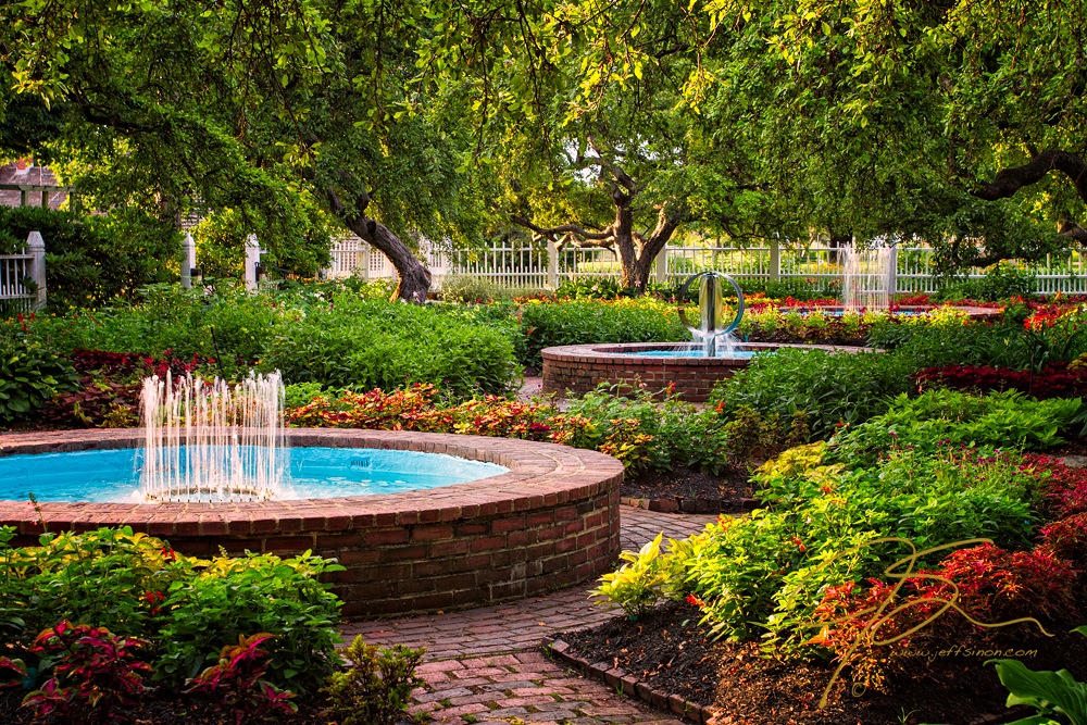Prescott park gardens in the morning.