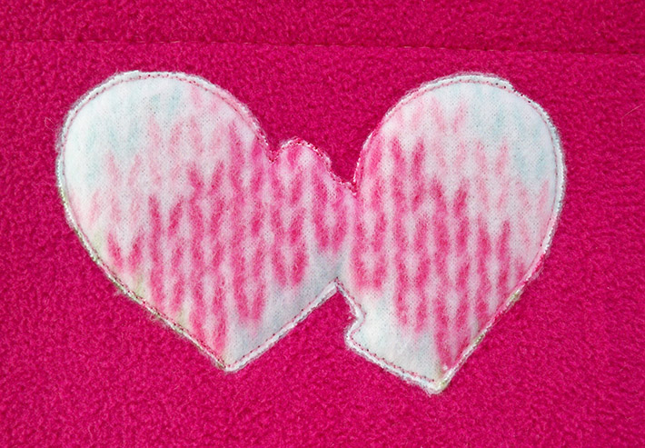 trim applique mittens mug rug scarf