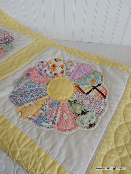 1930's Era Dresden Plate Quilt