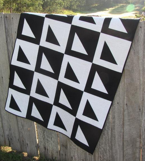 Free Black and White 
Quilt Pattern