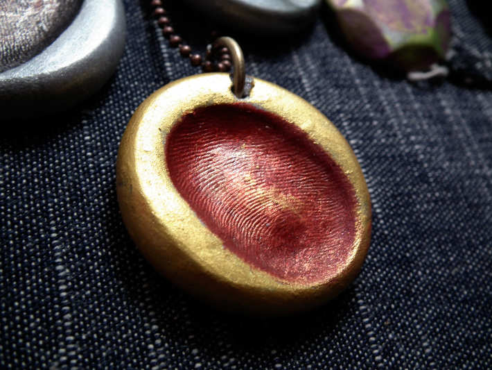 How to Make Fingerprint Jewelry