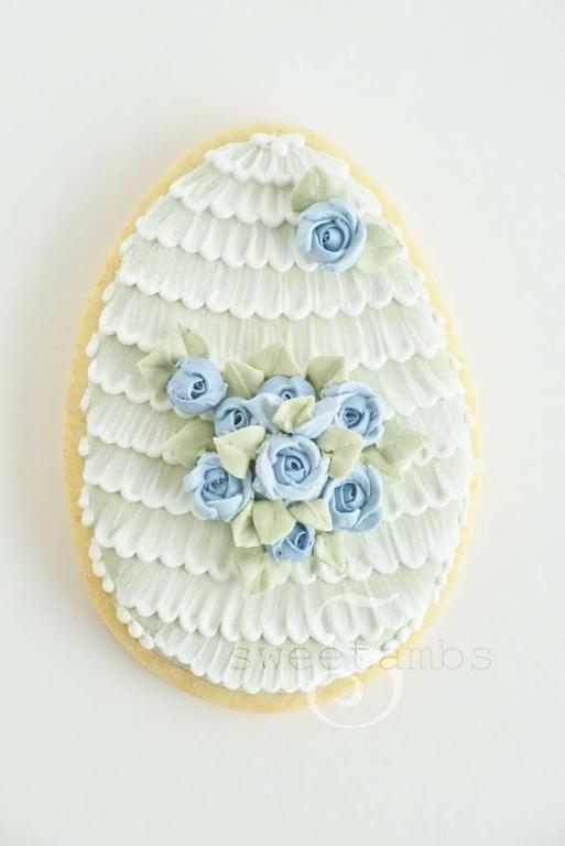 Antique style Easter egg cookie decorating idea