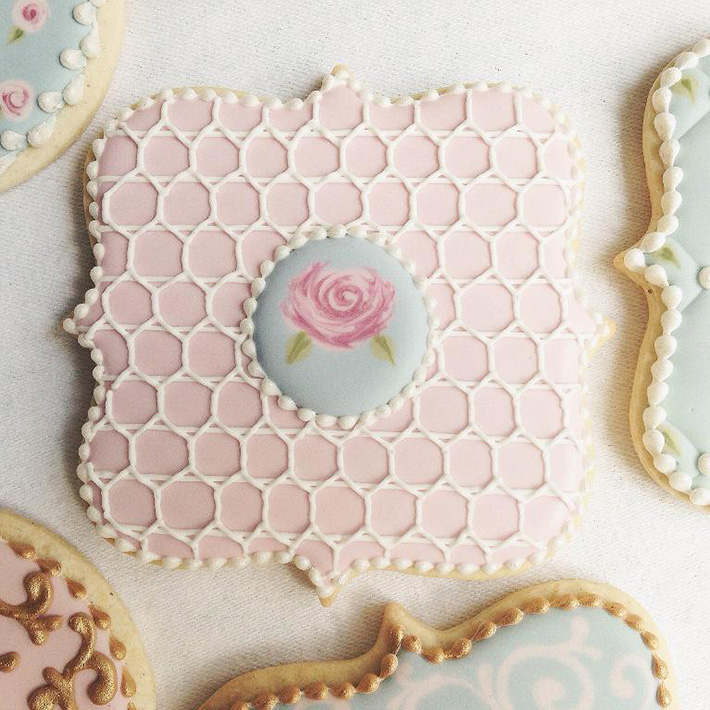 Pipe pretty lattice work onto cookies instead of lace