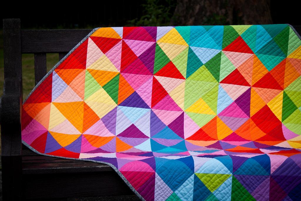 Postcard from Sweden Quilt: A Free Fat Quarter Quilt Pattern