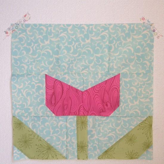 modern tulip quilt block