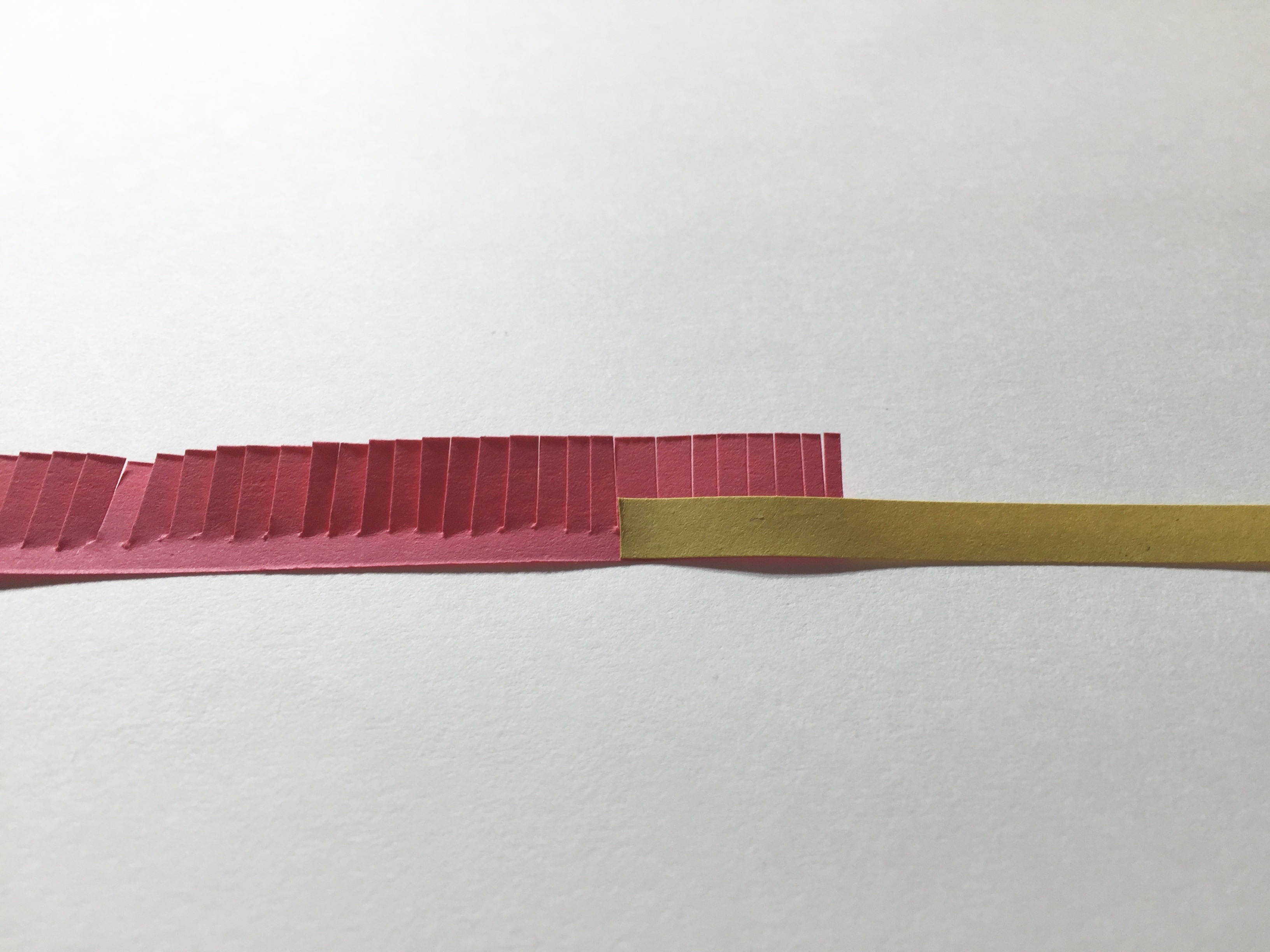 Image of fringed quilling strip