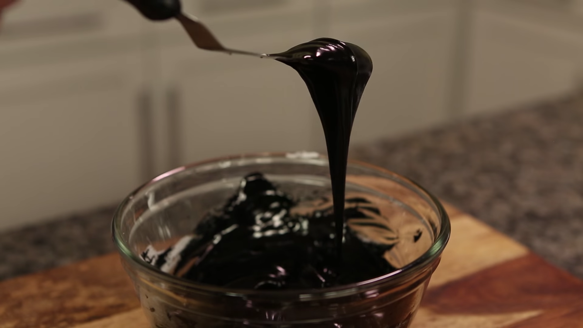 Too Thin Black Icing