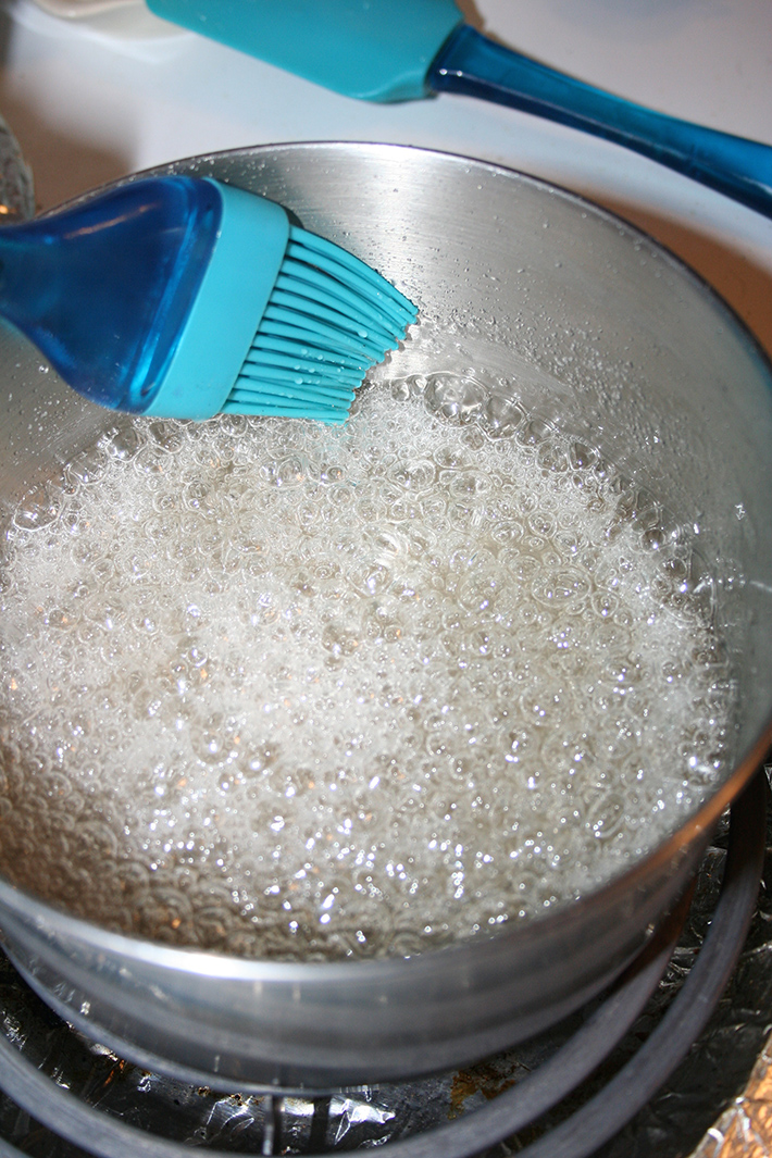 Boiling sugar for Italian meringue buttercream