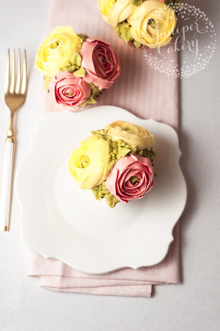 Buttercream flower cupcake how-to