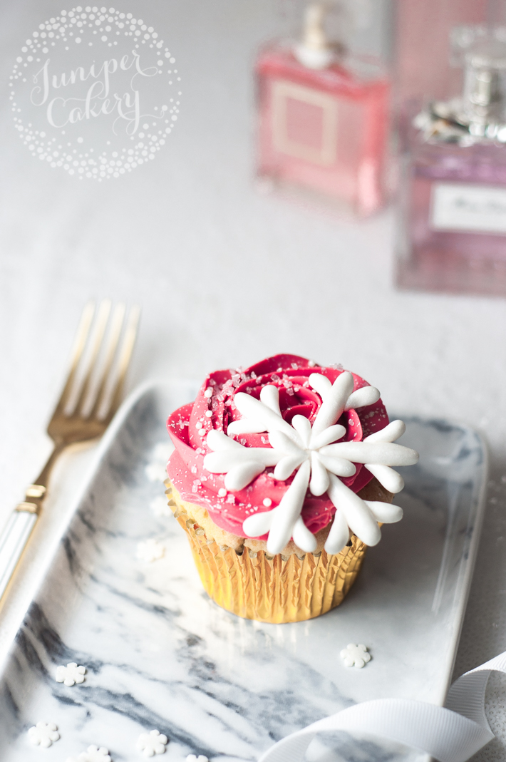 How to make fondant snowflakes tutorial