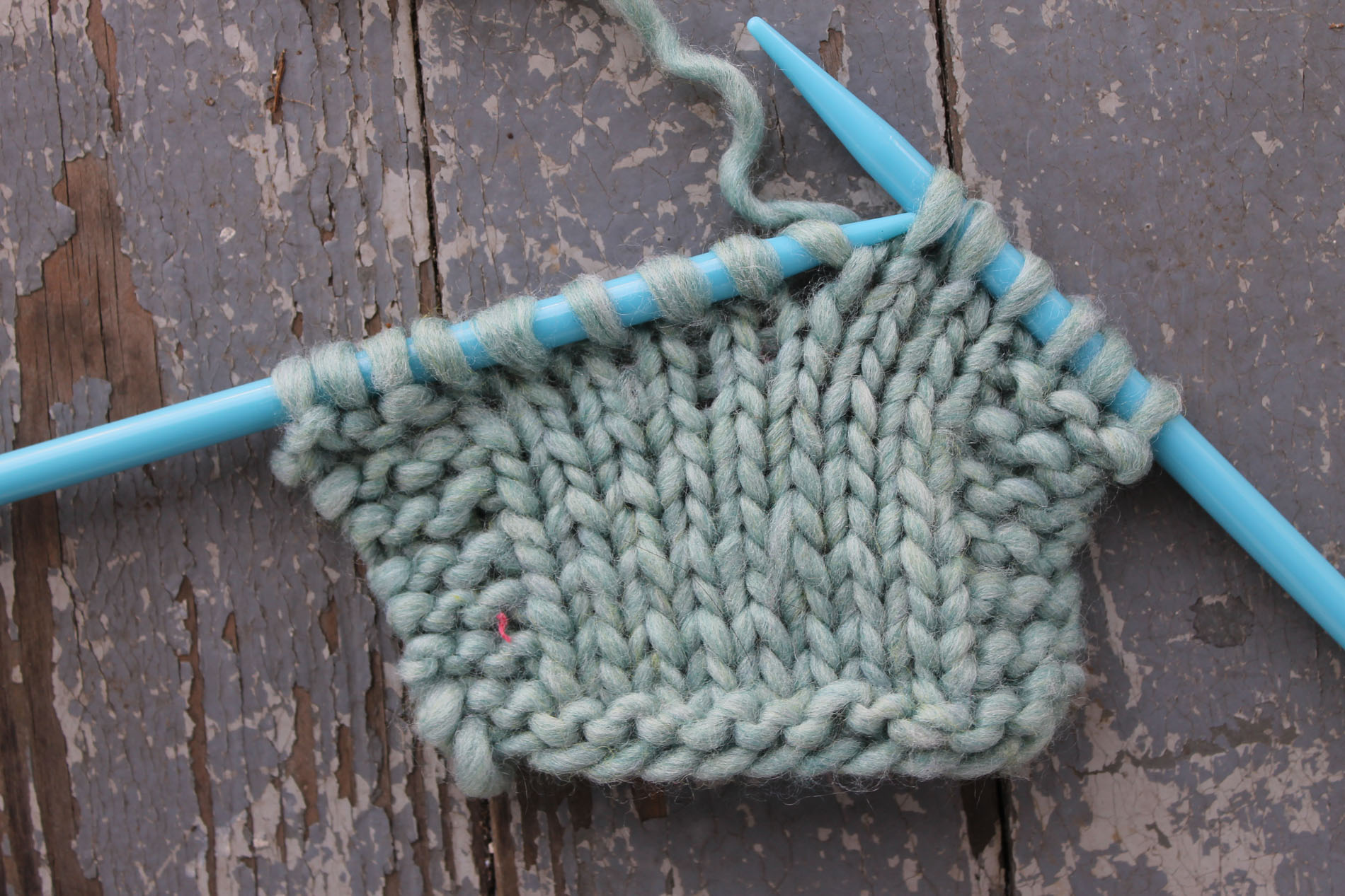 Make one left in knitting