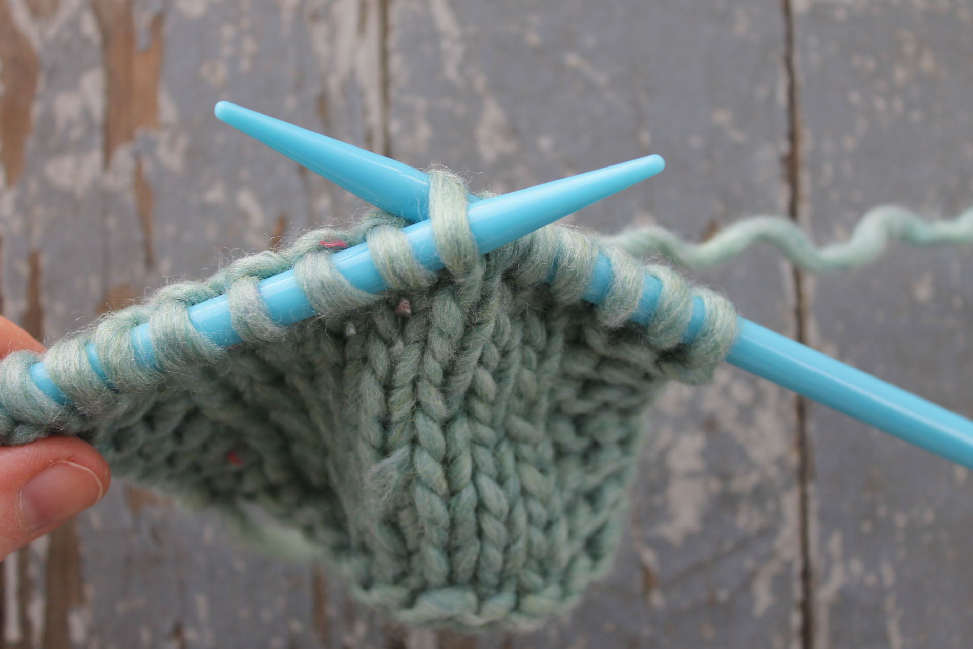 Make one left in knitting