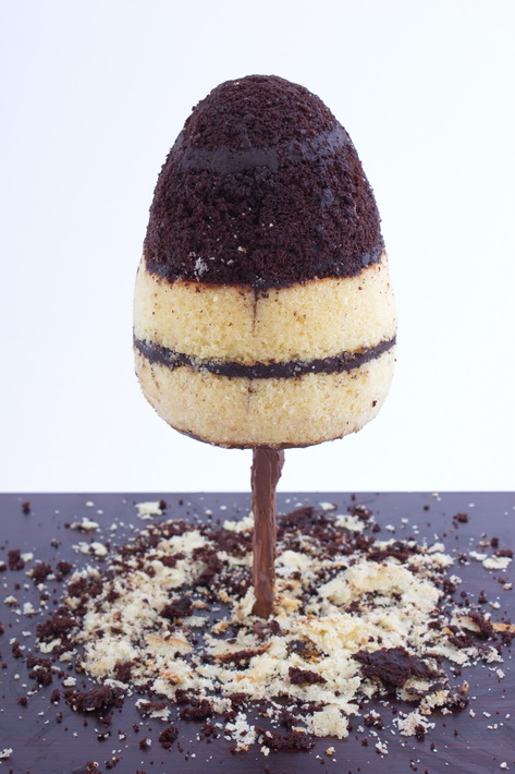 Cut cake into oval shape