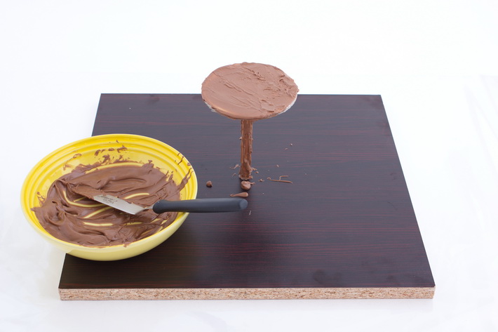 Spread with melted chocolate