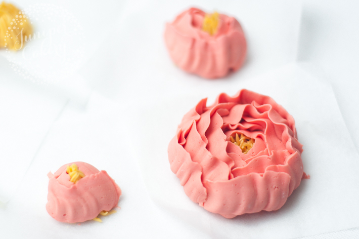 Easy buttercream peony tutorial